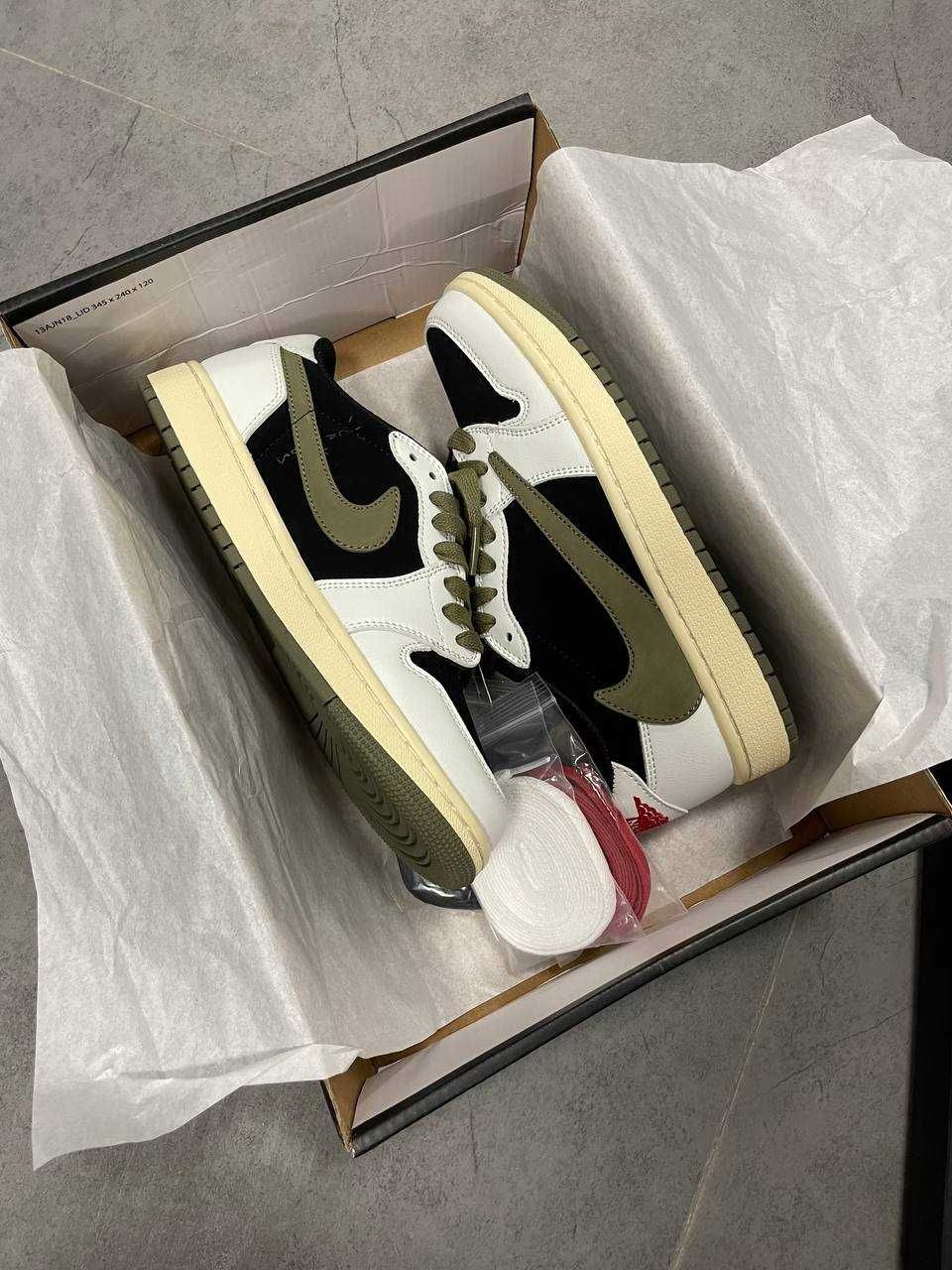 Air Jordan 1 Retro Low OG SP Travis Scott Olive 77
