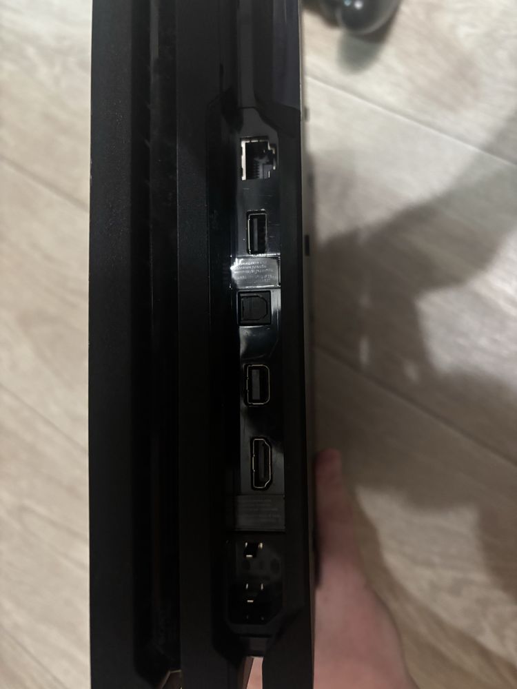 Продам ps4 pro 1tb