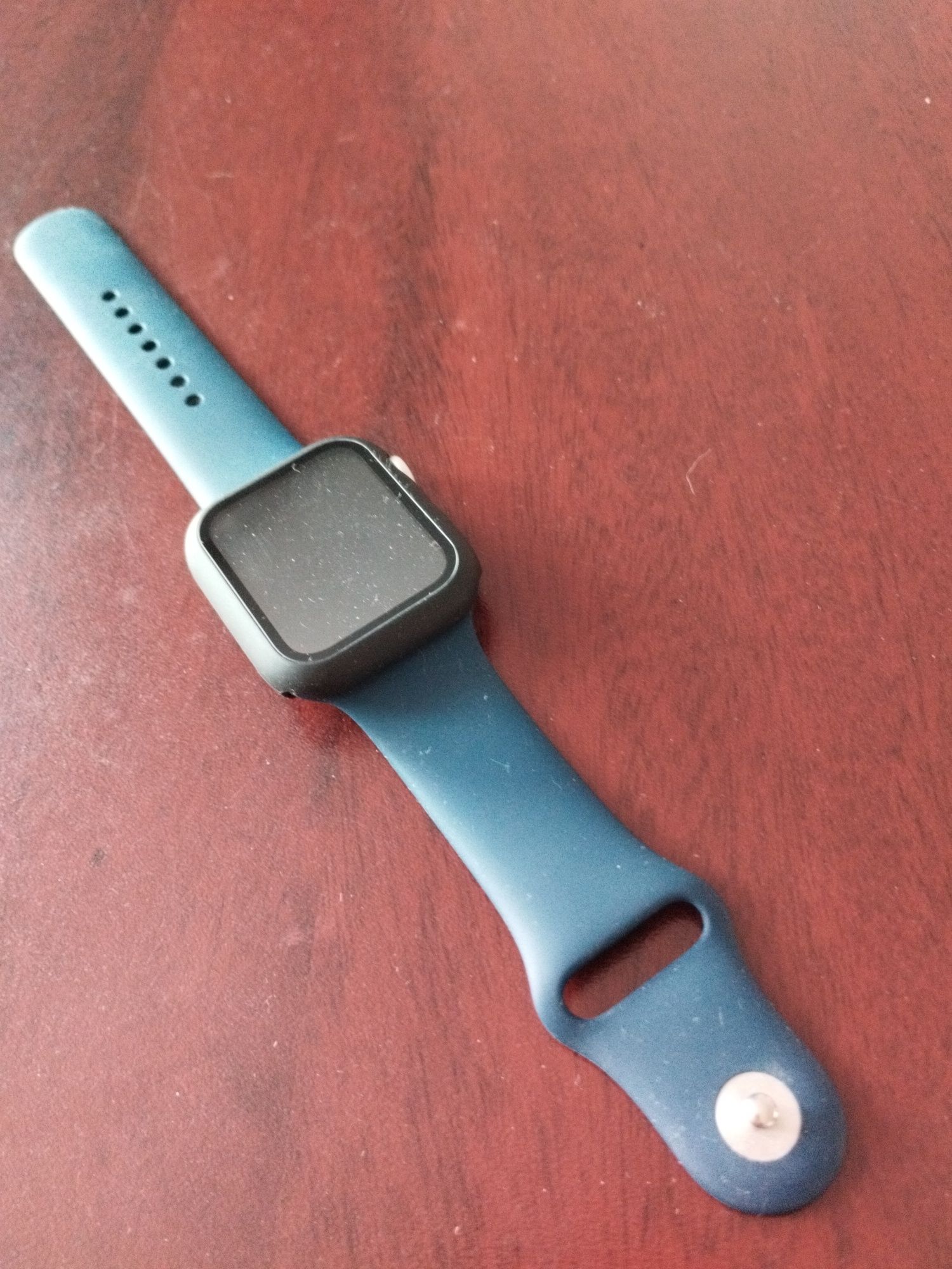 Продам часы Apple Watch SE44 мм