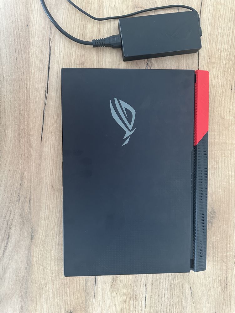 Asus ROG Strix G713IE
