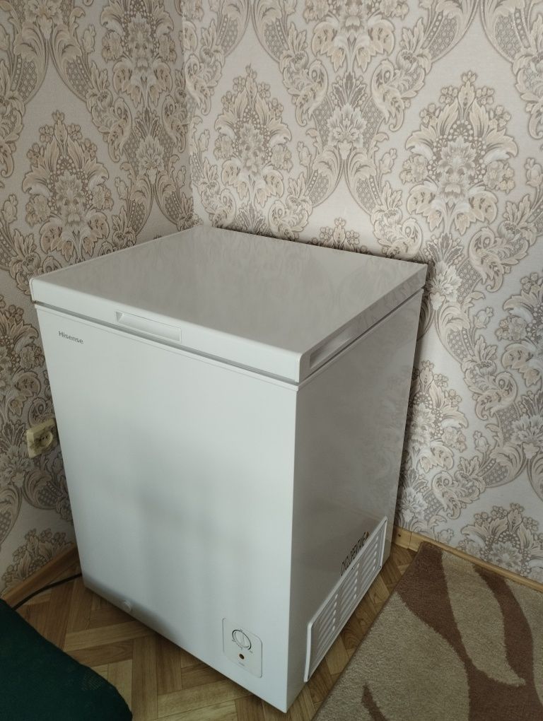 Продаю морозильник ларь hisense fc184d4bw1 (150 л)