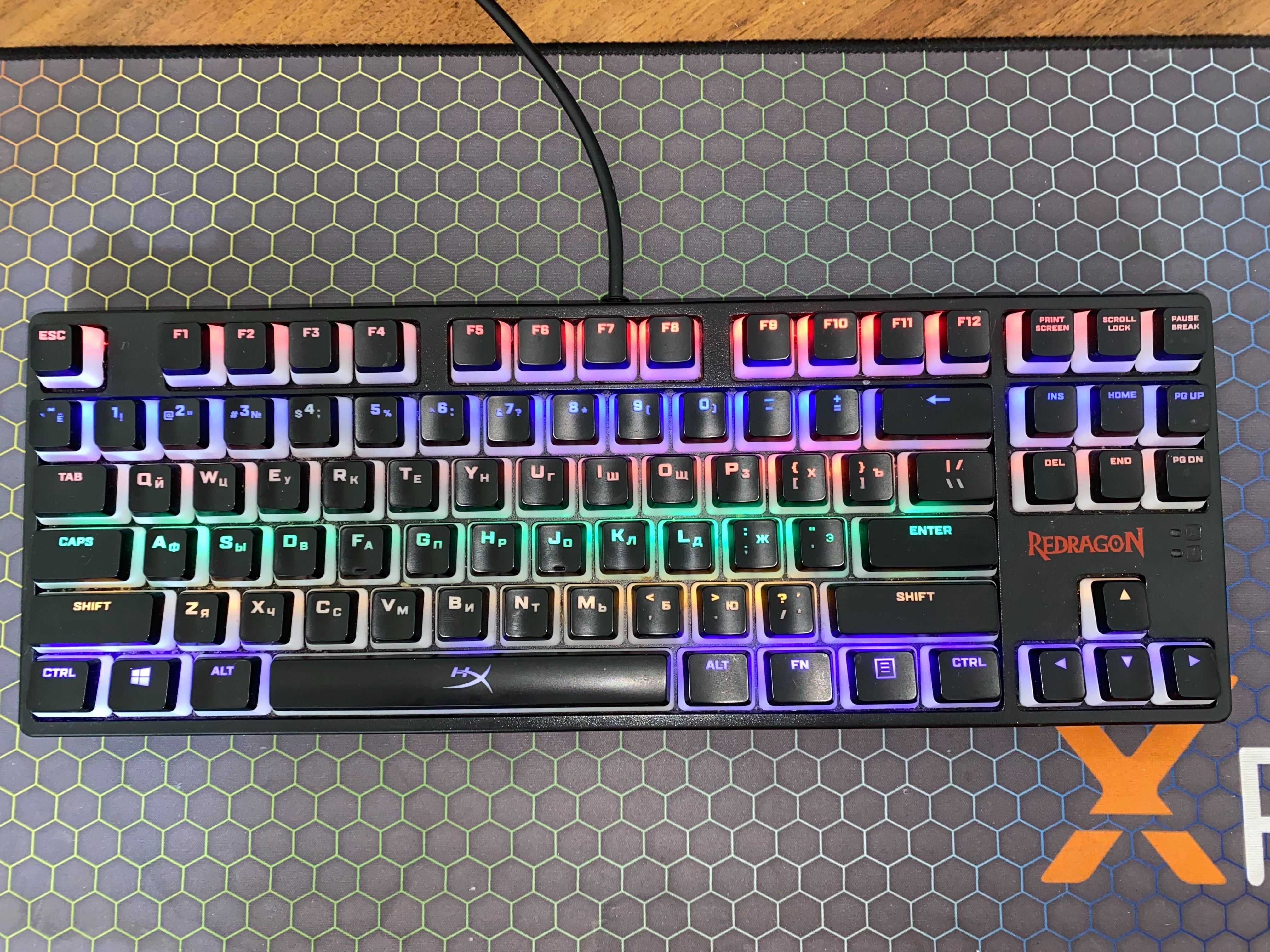 Клавиатура RED Dragon с клавишами HyperX