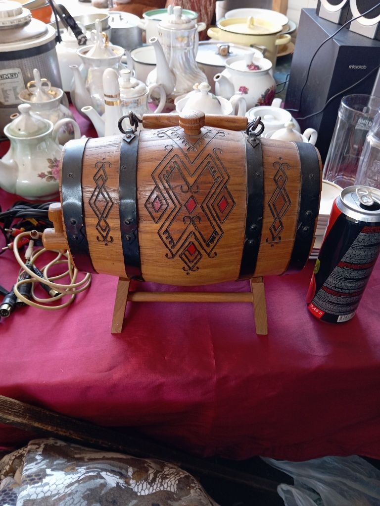 Продам деревянный бочонок