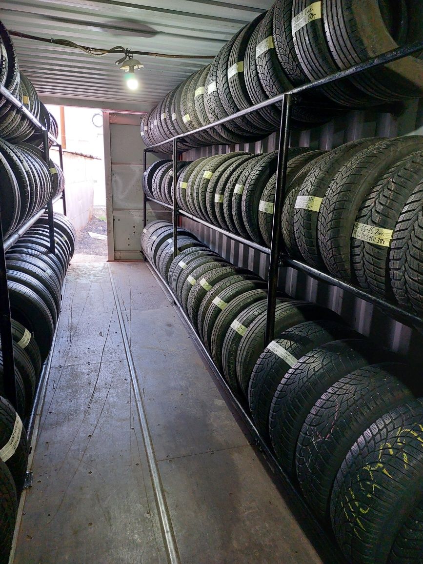 Продам резину 215/65/16 2шт. BRIDGESTONE.40000тг.В отличном состоянии.