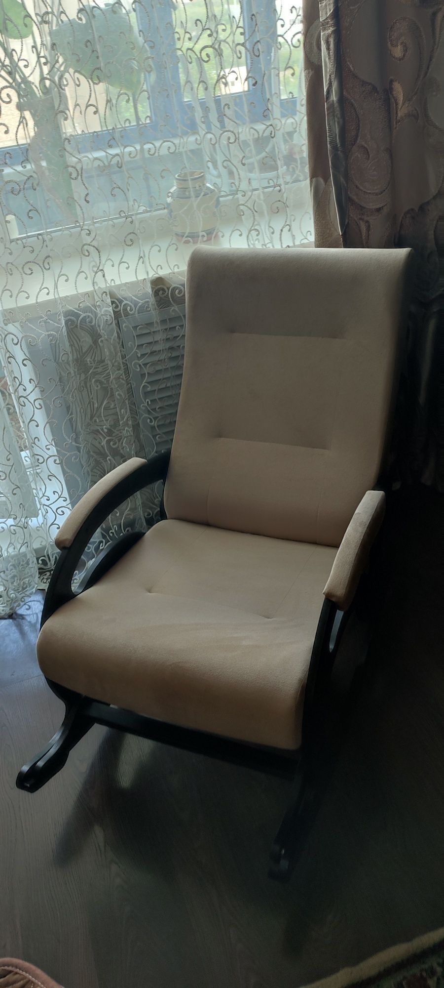 Срочно Продаю Кресло качалка