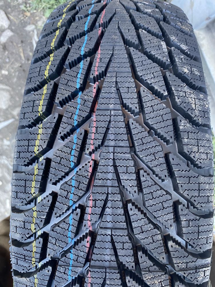 Автошина на 16 205/60