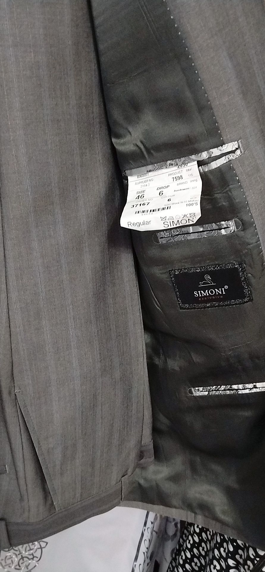 Продам новый мужской костюм