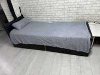 Продам кровать 80*200 см.