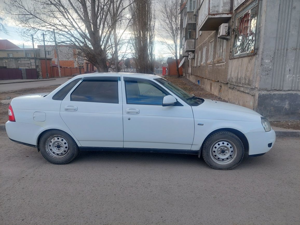 Продам приору 2 люкс