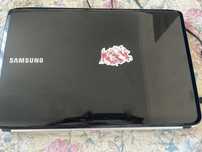 Ноутбук марки Samsung