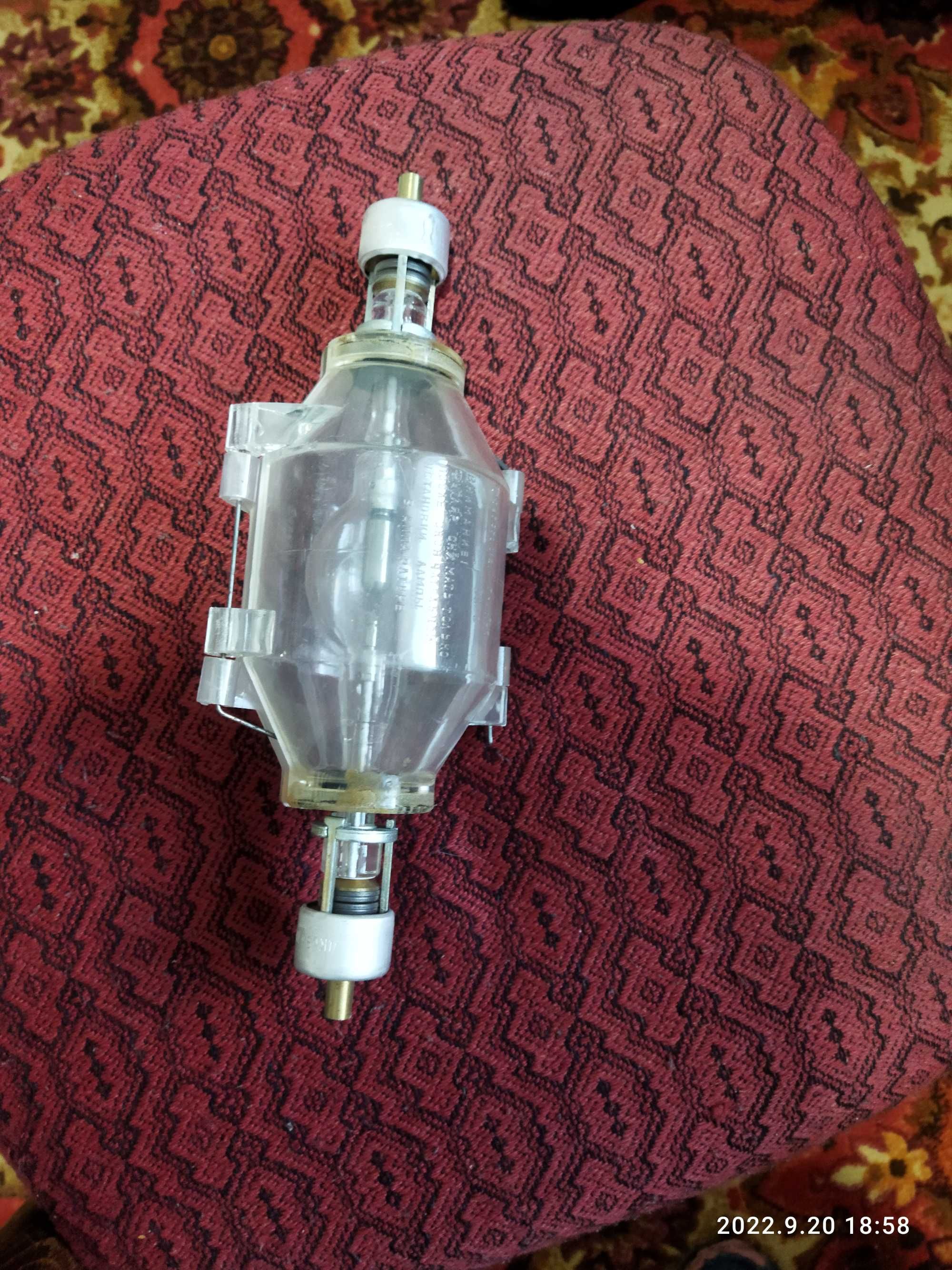 ксеноновая лампа продам
