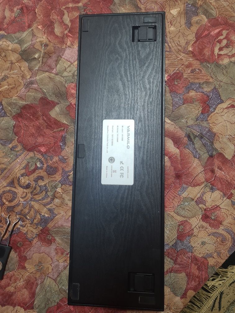 Продам клавиатуру varmilo va108m