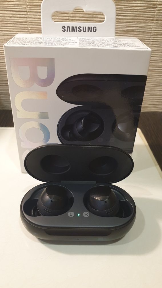 Наушники SAMSUNG Buds