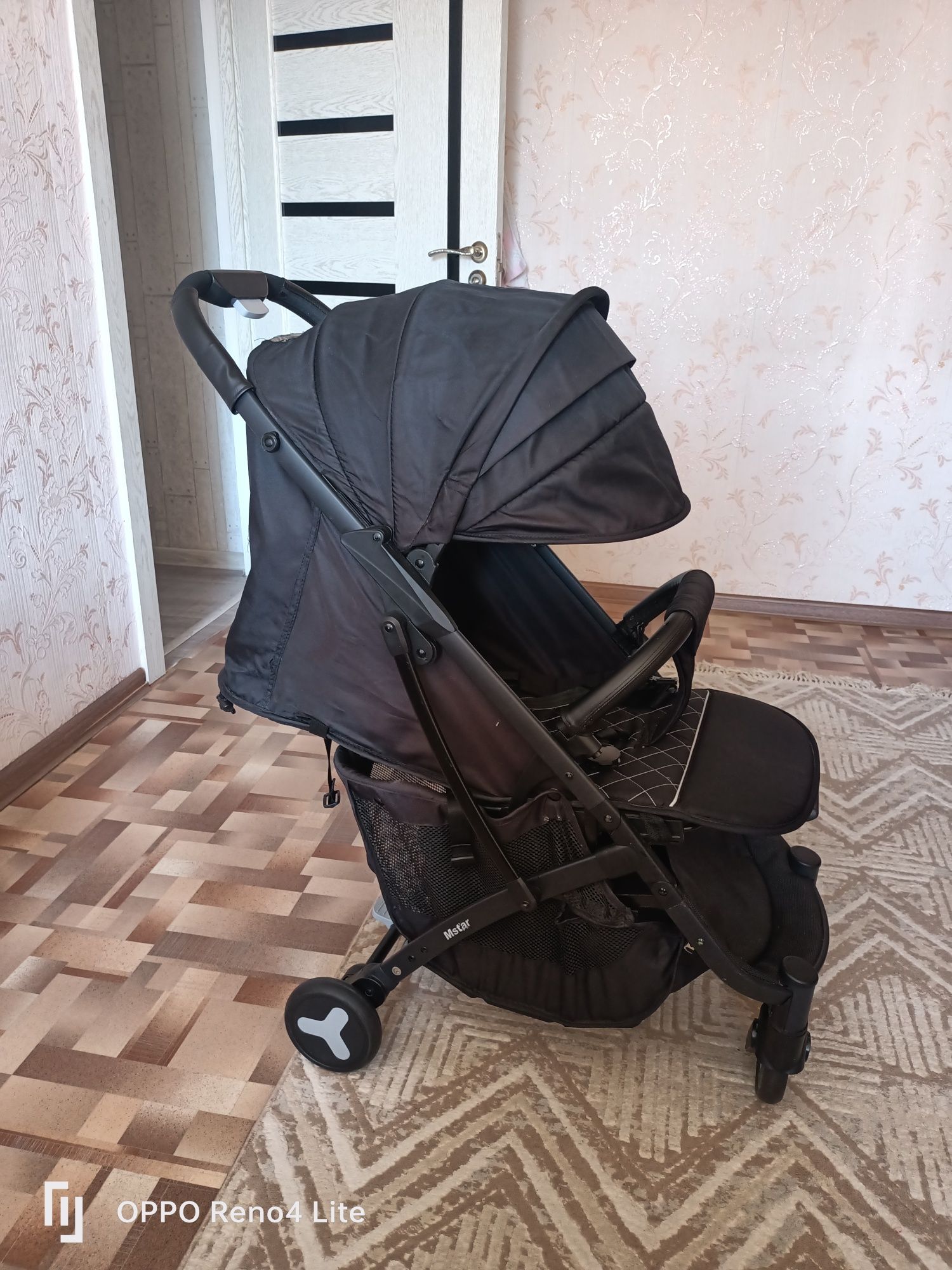 Детская коляска в хорошем состоянии
