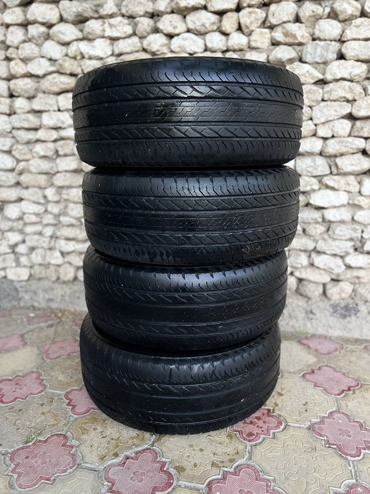 Покрышка летний размер 285/60R18 /