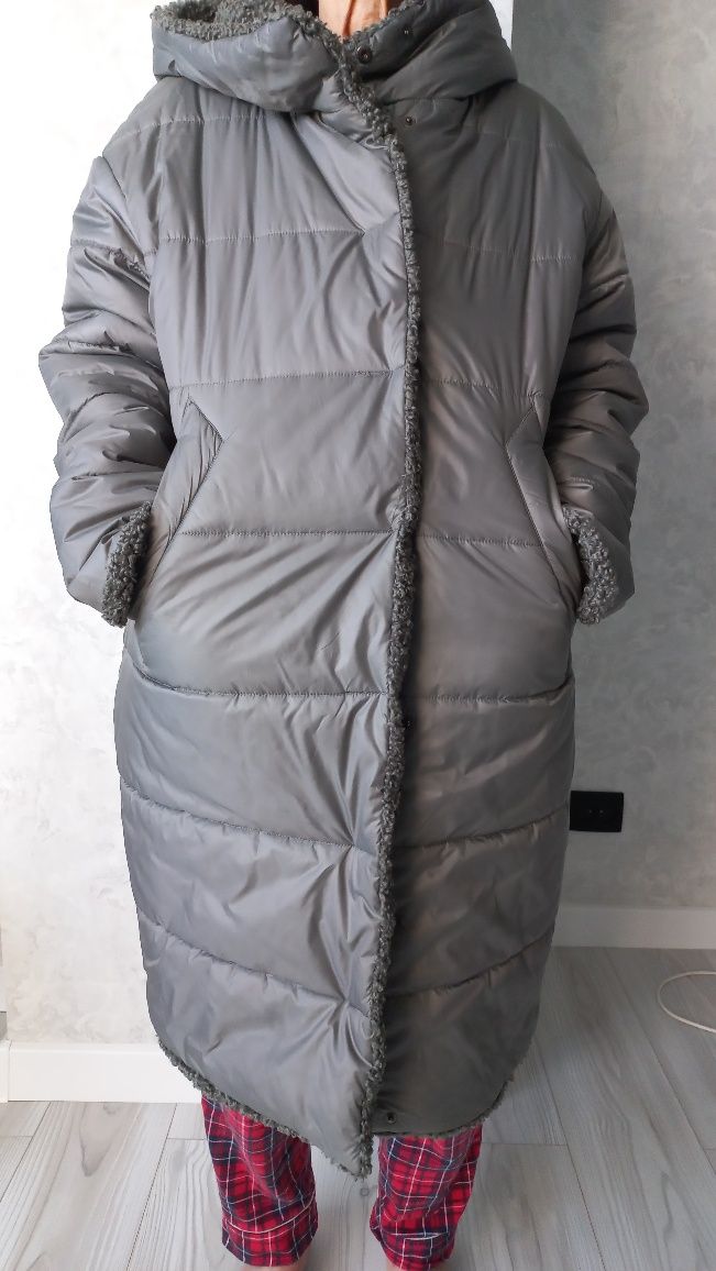 Продам зимнюю куртку