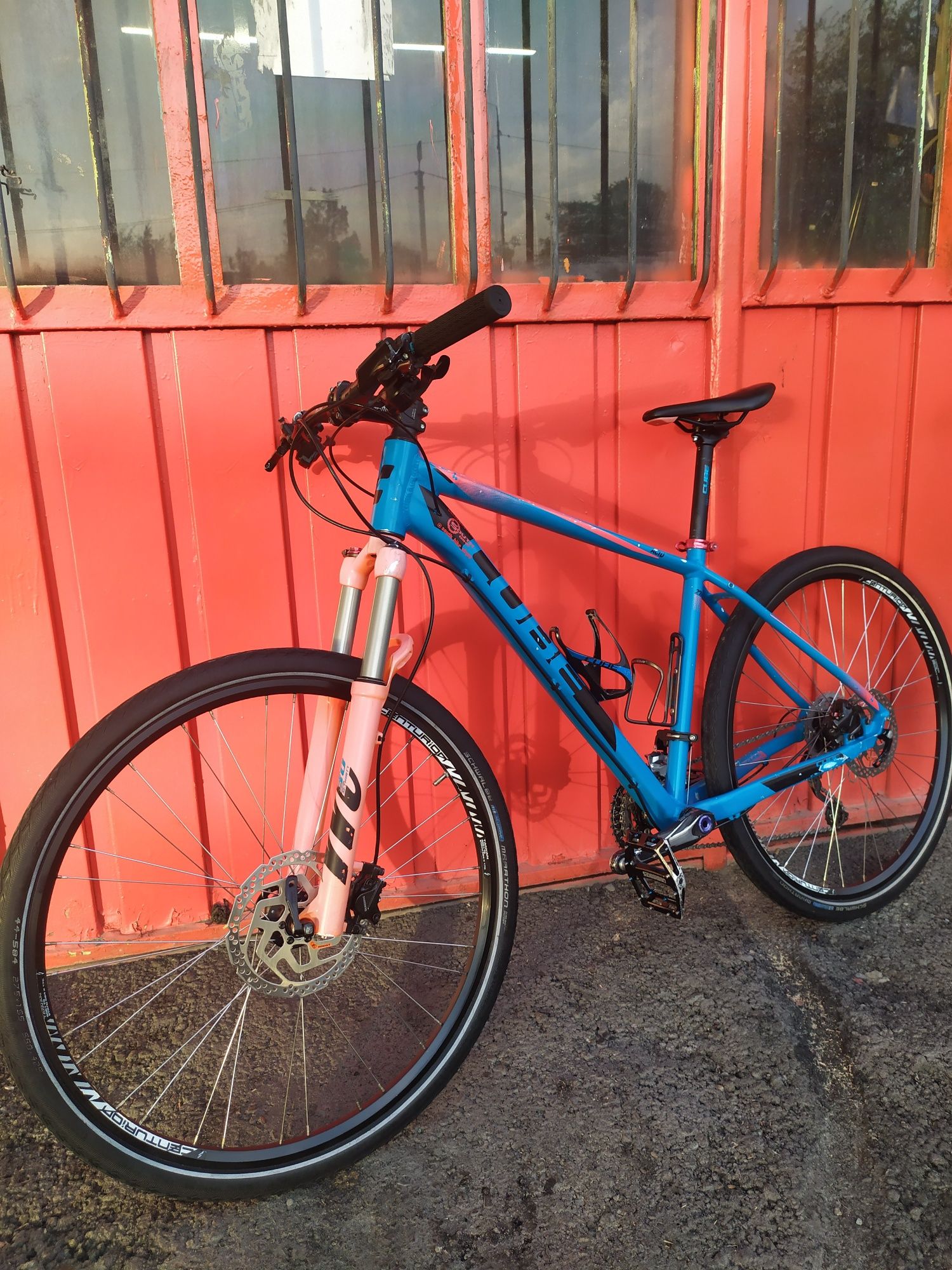 Продам Cube acid 27.5