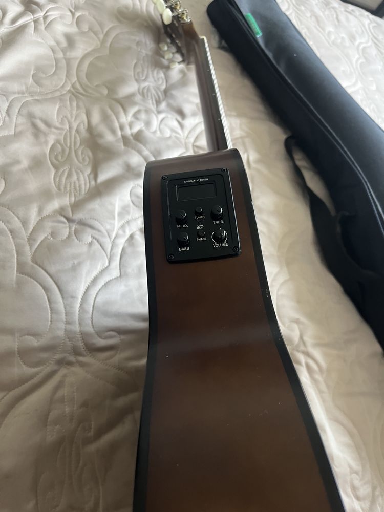 Классическая гитара GEWA Pure E-Acoustic Basic 4/4