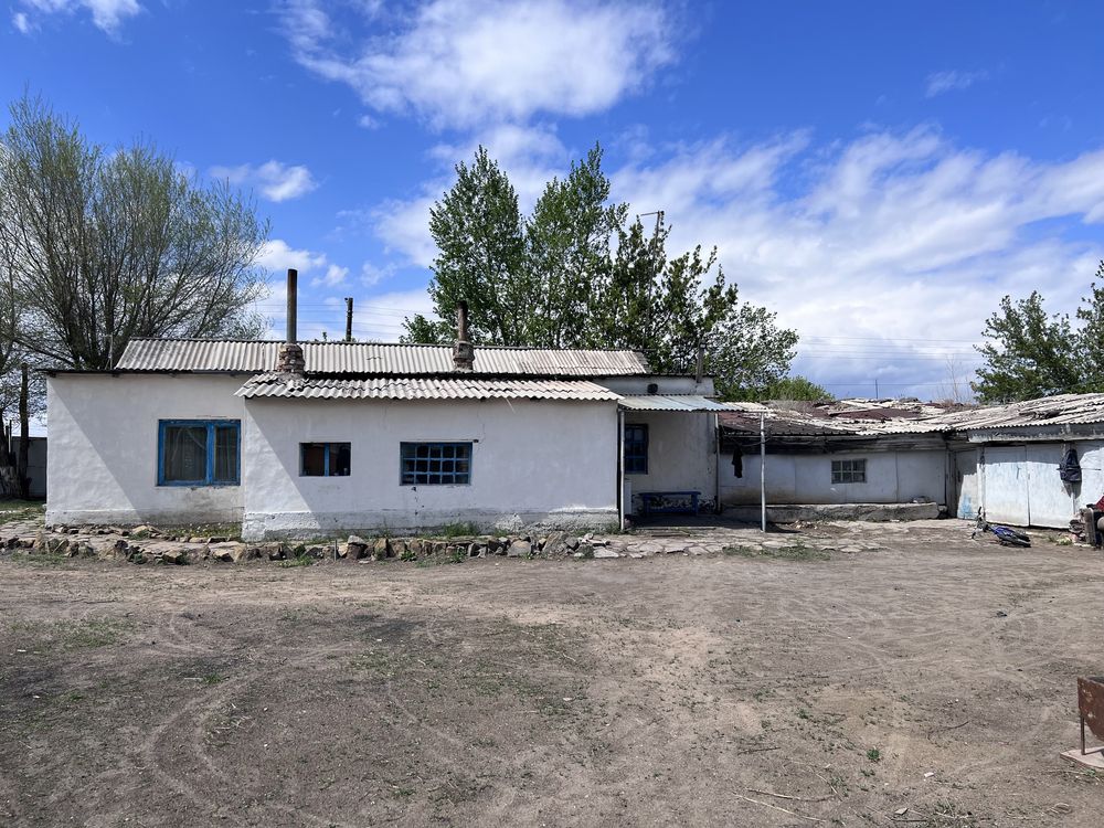Продается частный дом с большим участком поселок байкадам