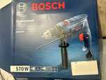 Электрическая дрель Bosch 570Вт