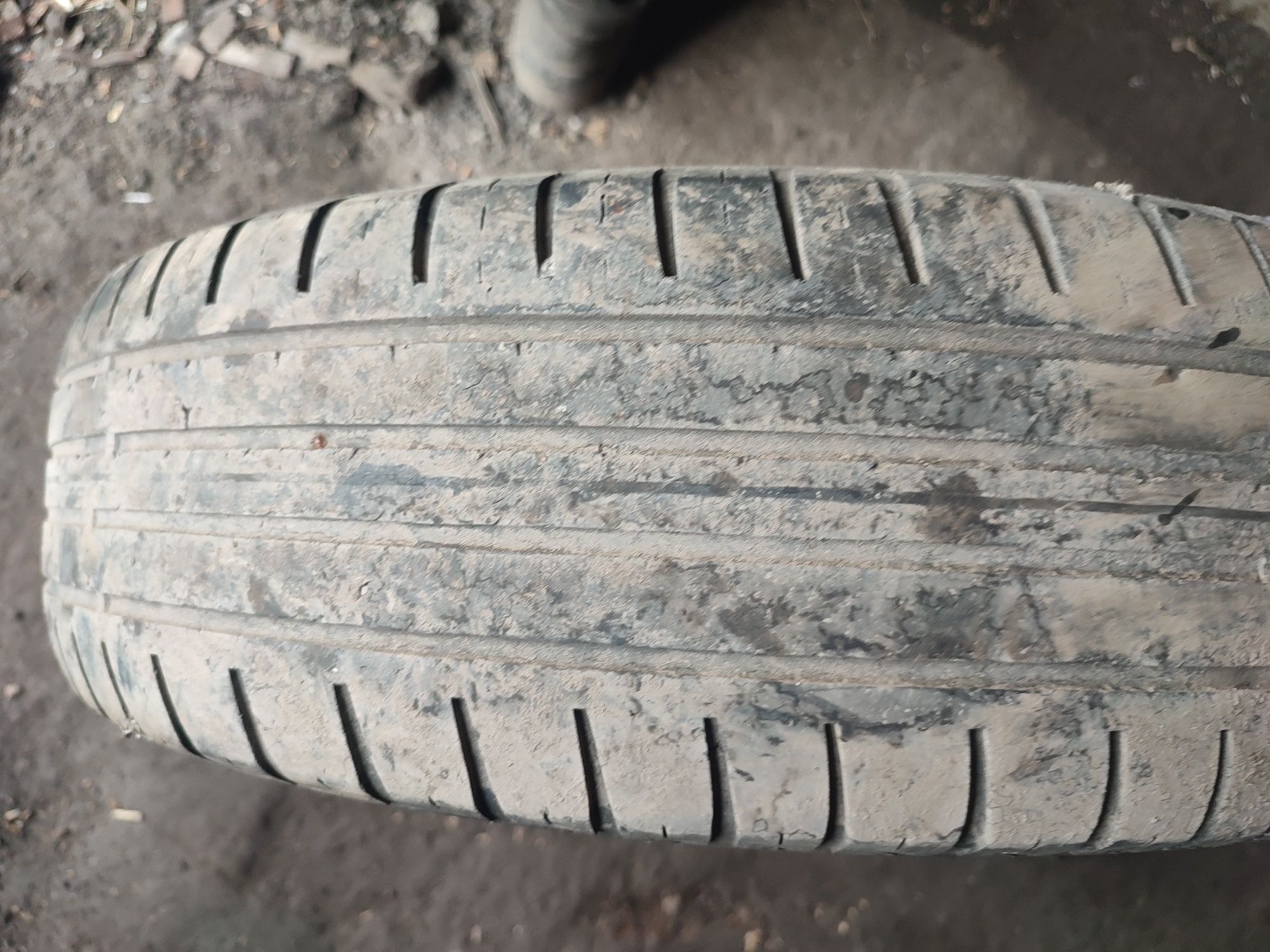 Шина безкамерка размер 185/75 R14
