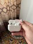 Продам наушники Apple AirPods Pro with Lightning белые