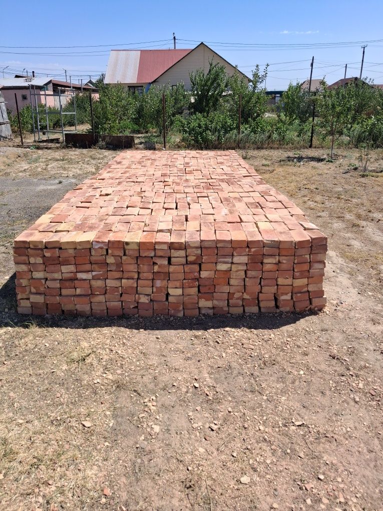 Кирпич КРАСНЫЙ кирпич  Продам.