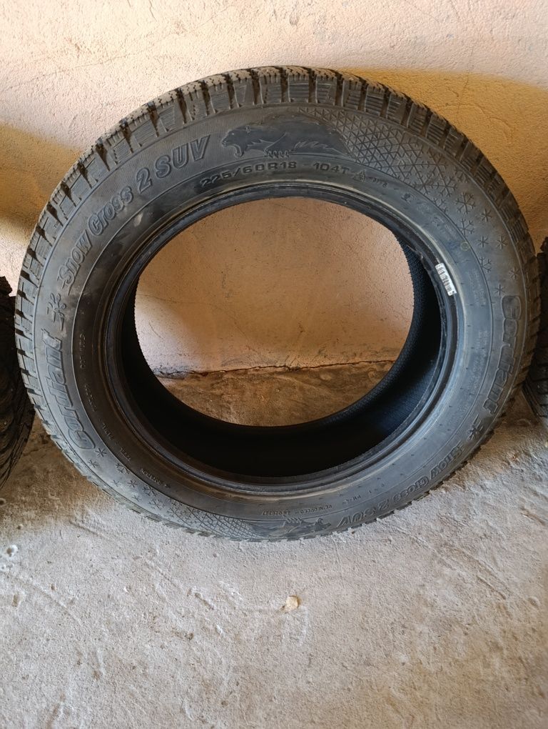 Шины шипованные  225/60R18