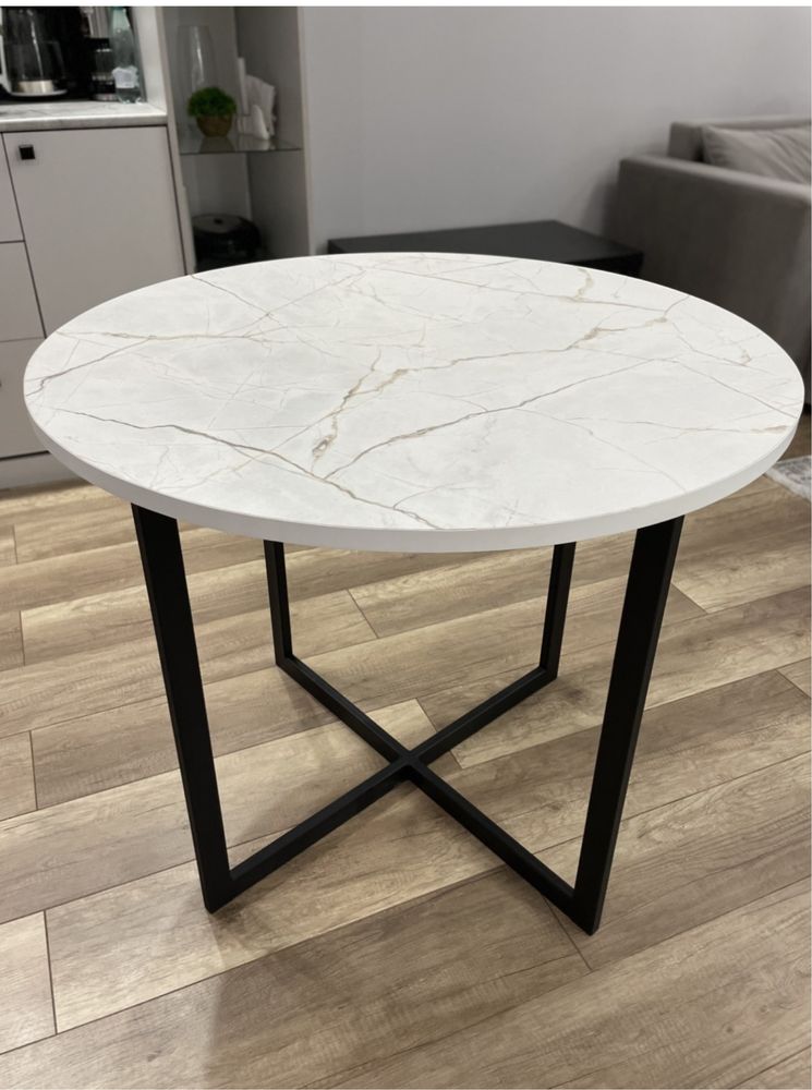 Обеденный стол в стиле Лофт | 60×60×76 см | Черный/Белый