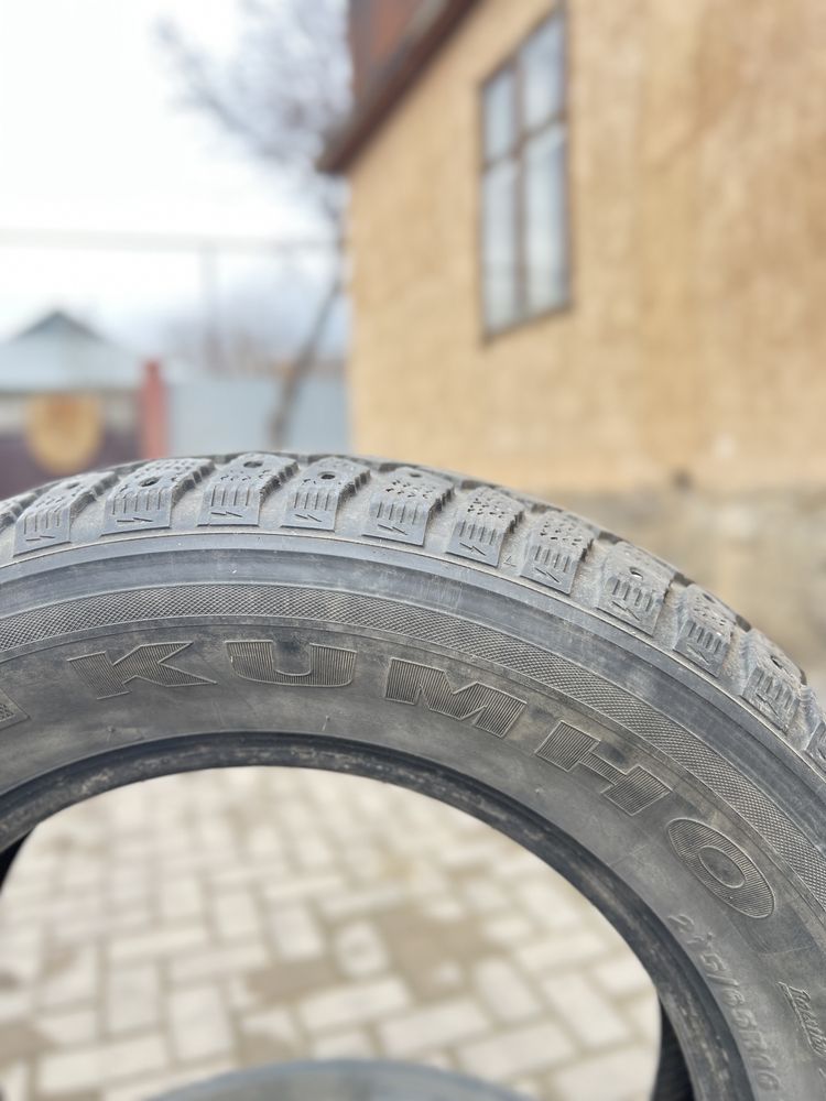 Продам зимние шины 3шт