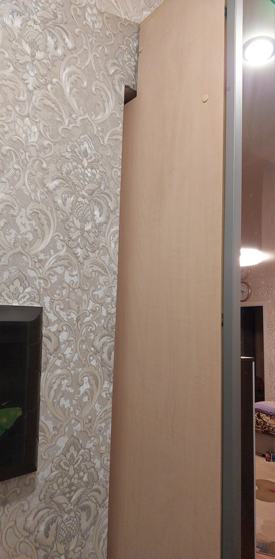 Продам шкаф в б.у