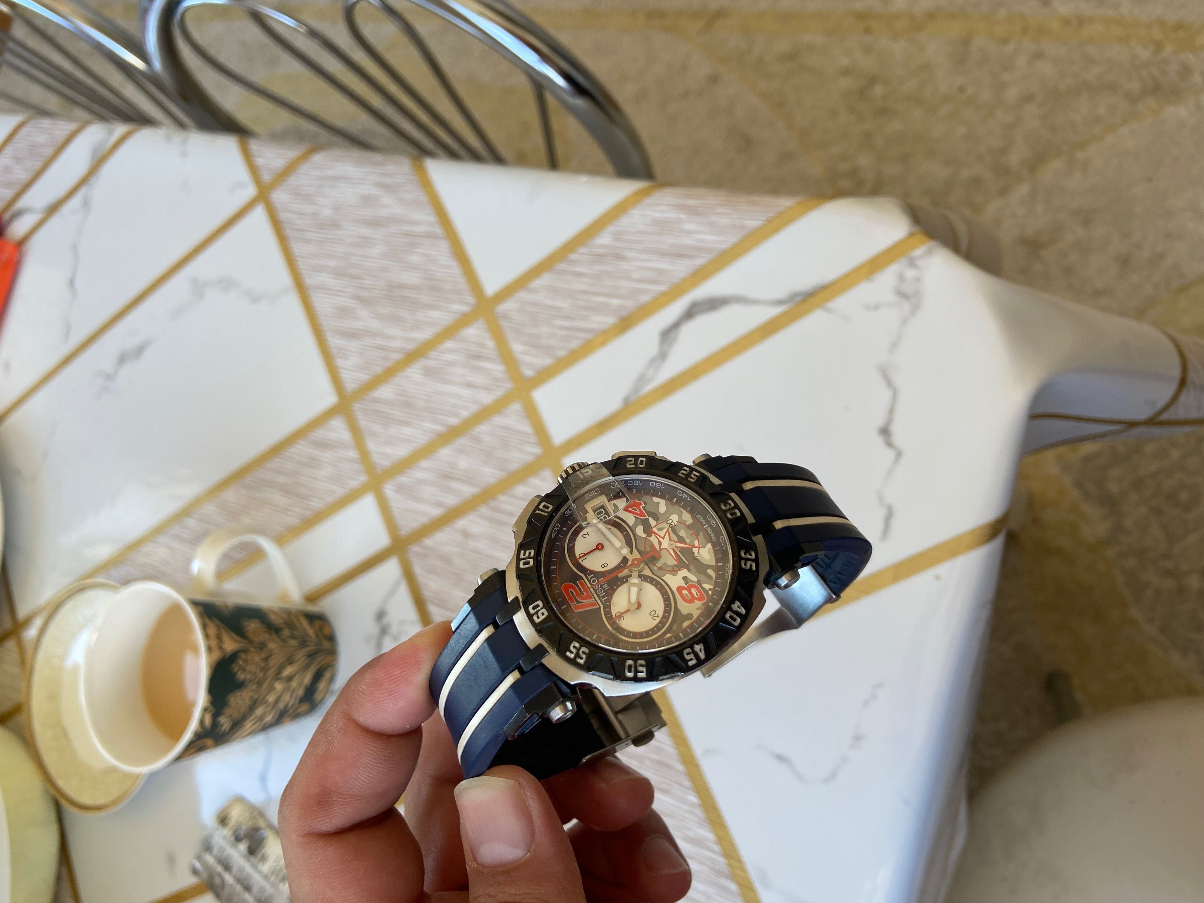 Продается часы от бренд TISSOT