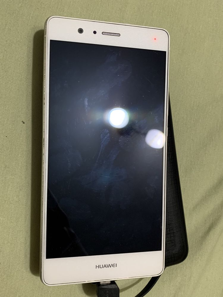 телефон Huawei P9 Lite