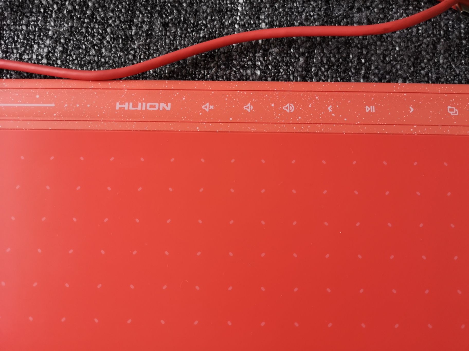 Графический планшет Huion HS611