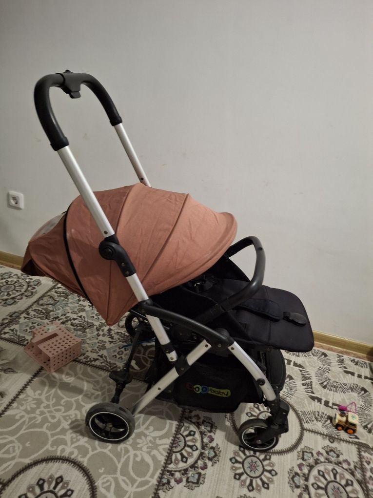 Коляска сатамын,почти новый