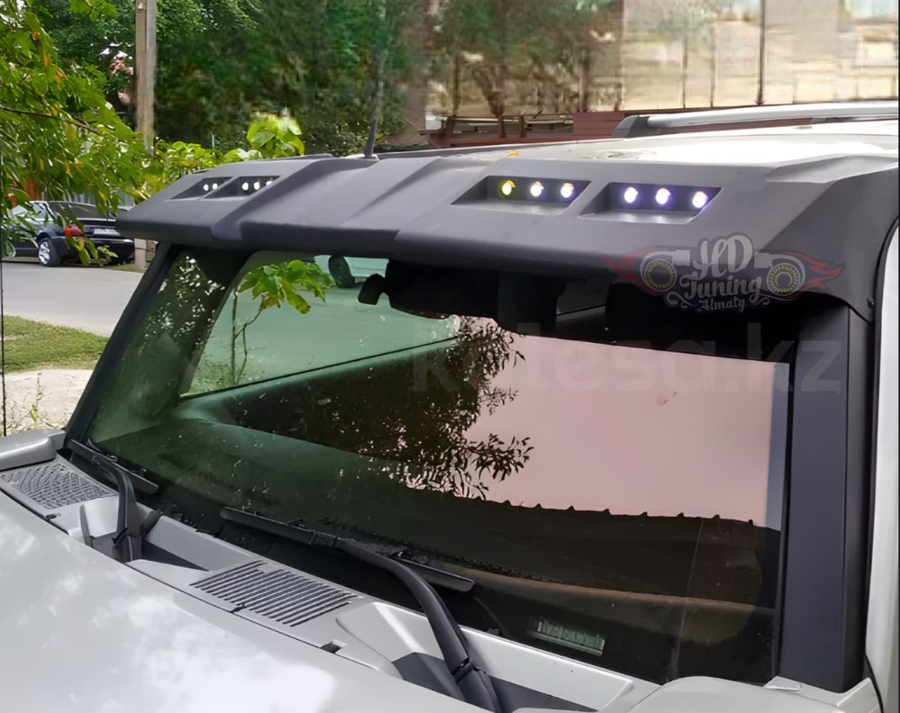 Козырек на крышу с DRL Hummer H3