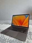 Продается Mac book Air 13, 2020 года, оперативная память 8 гб.