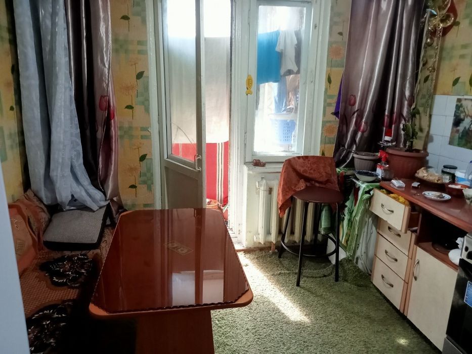 Сдаю комнату на 2 их с поселением