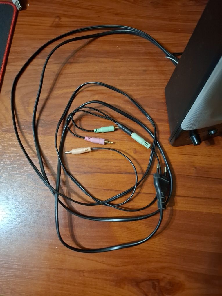 Колонки Genius SP-F350