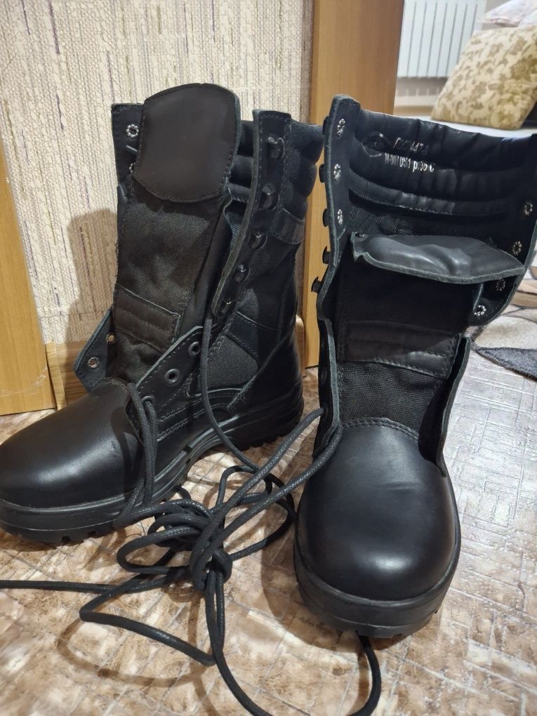 Продам берцы новые армейские