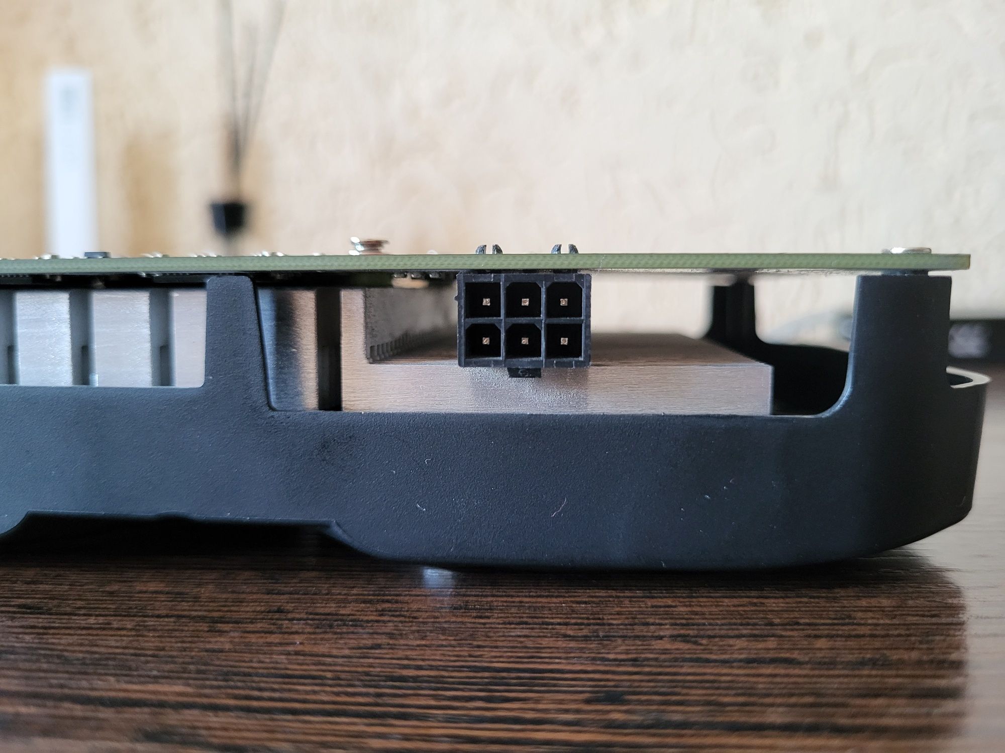 Видеокарта GTX 1050TI