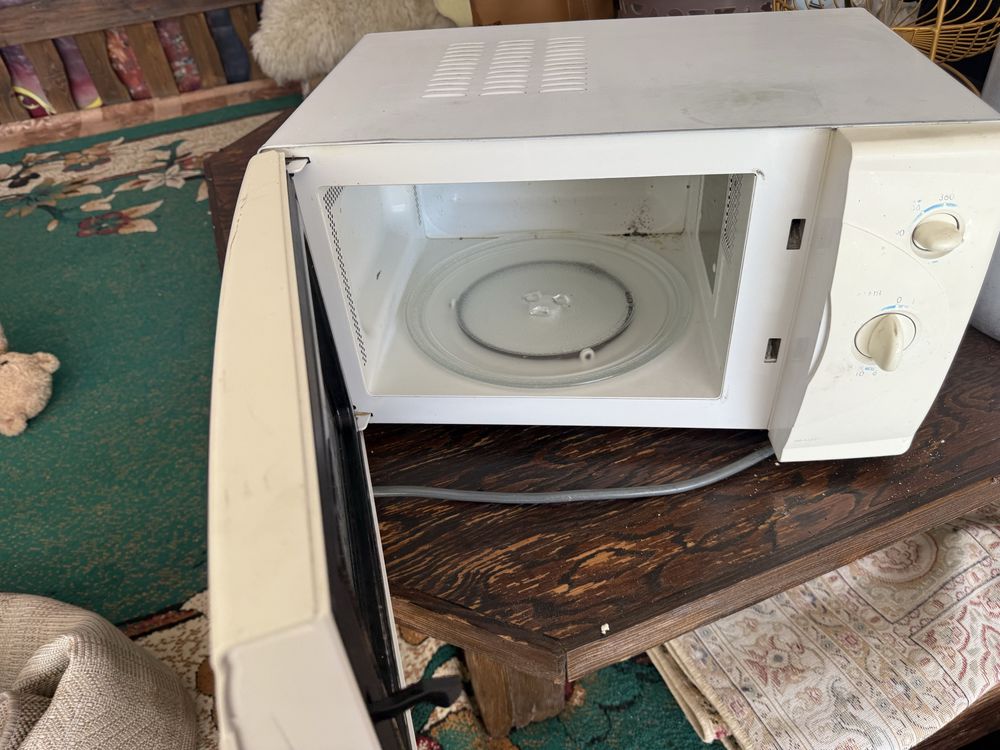 Продам микроволновую печку