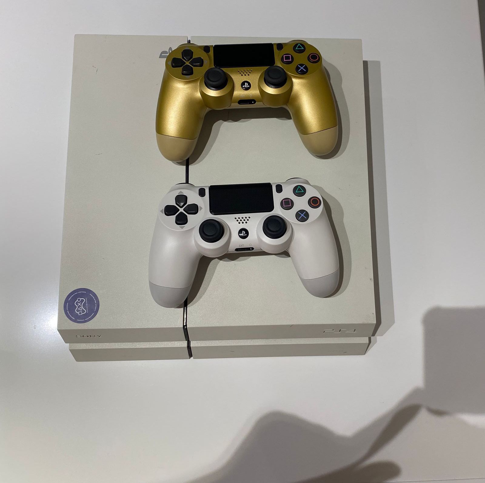 Продается playstation 4