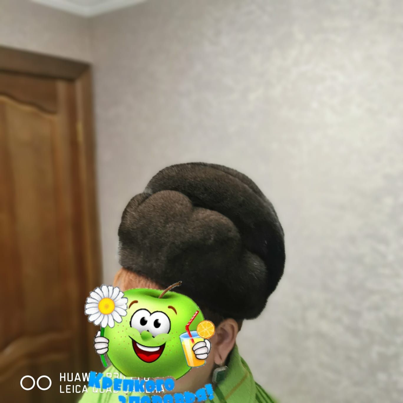Продам норковую шапку