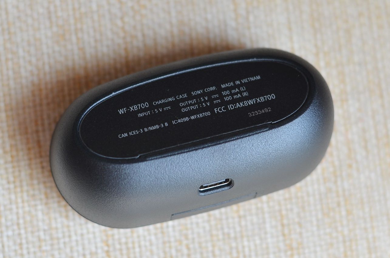 Наушники беспроводные Sony WF-XB700 EXTRA BASS