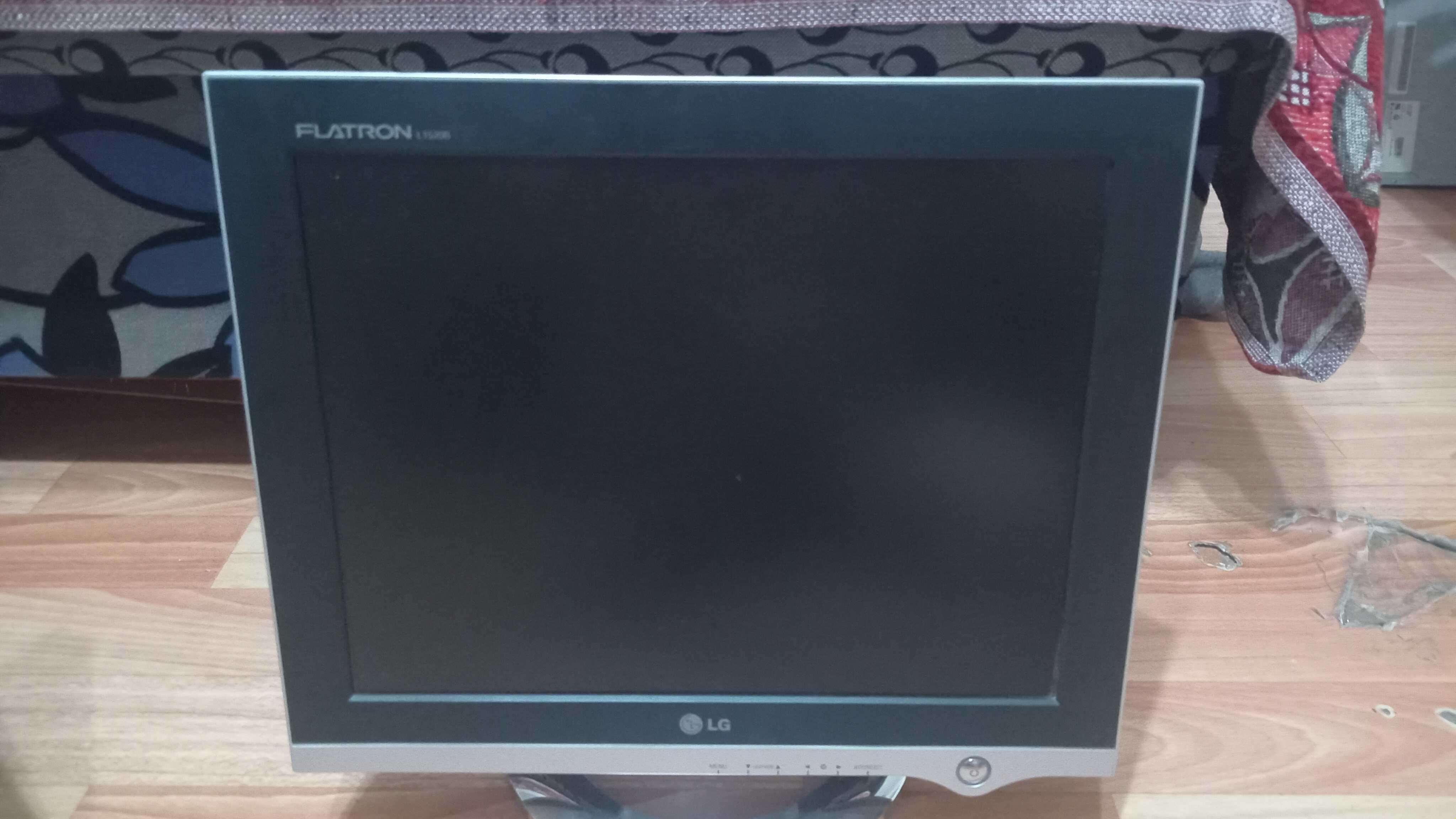 Мониторы 15" CMV, LG, Dell, Samsung в рабочем состоянии