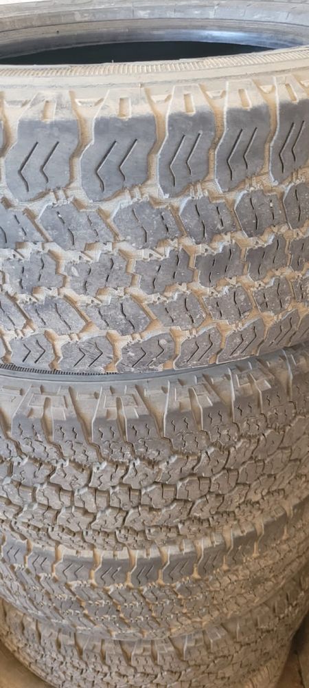 Продам шины Goodyear 245/65 R17