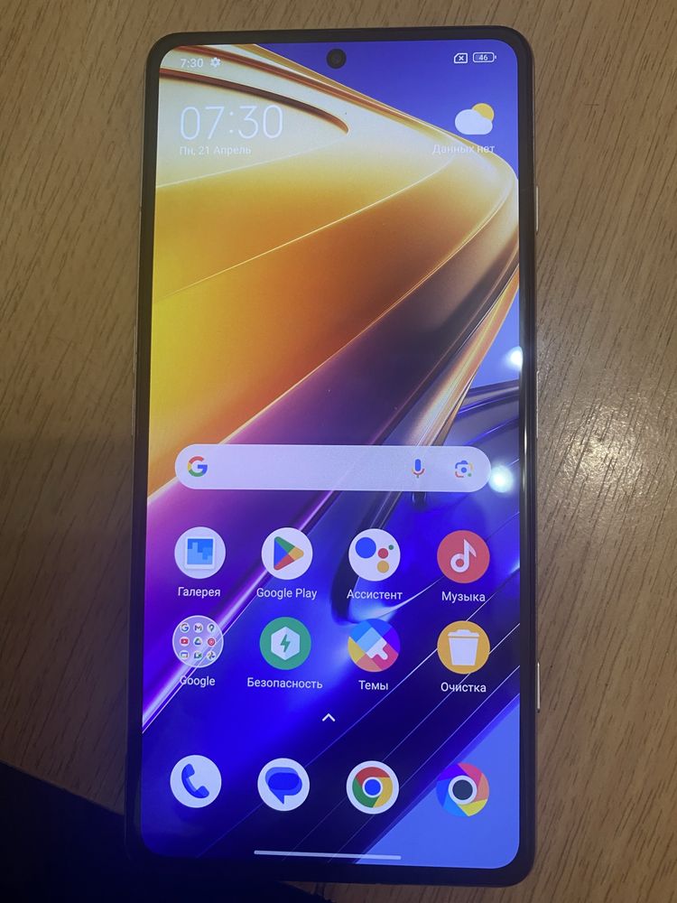 Продам телофон POCO F4 GT