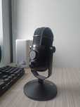 продам микрофон Thronmax M3 Professional Dome Jet черный