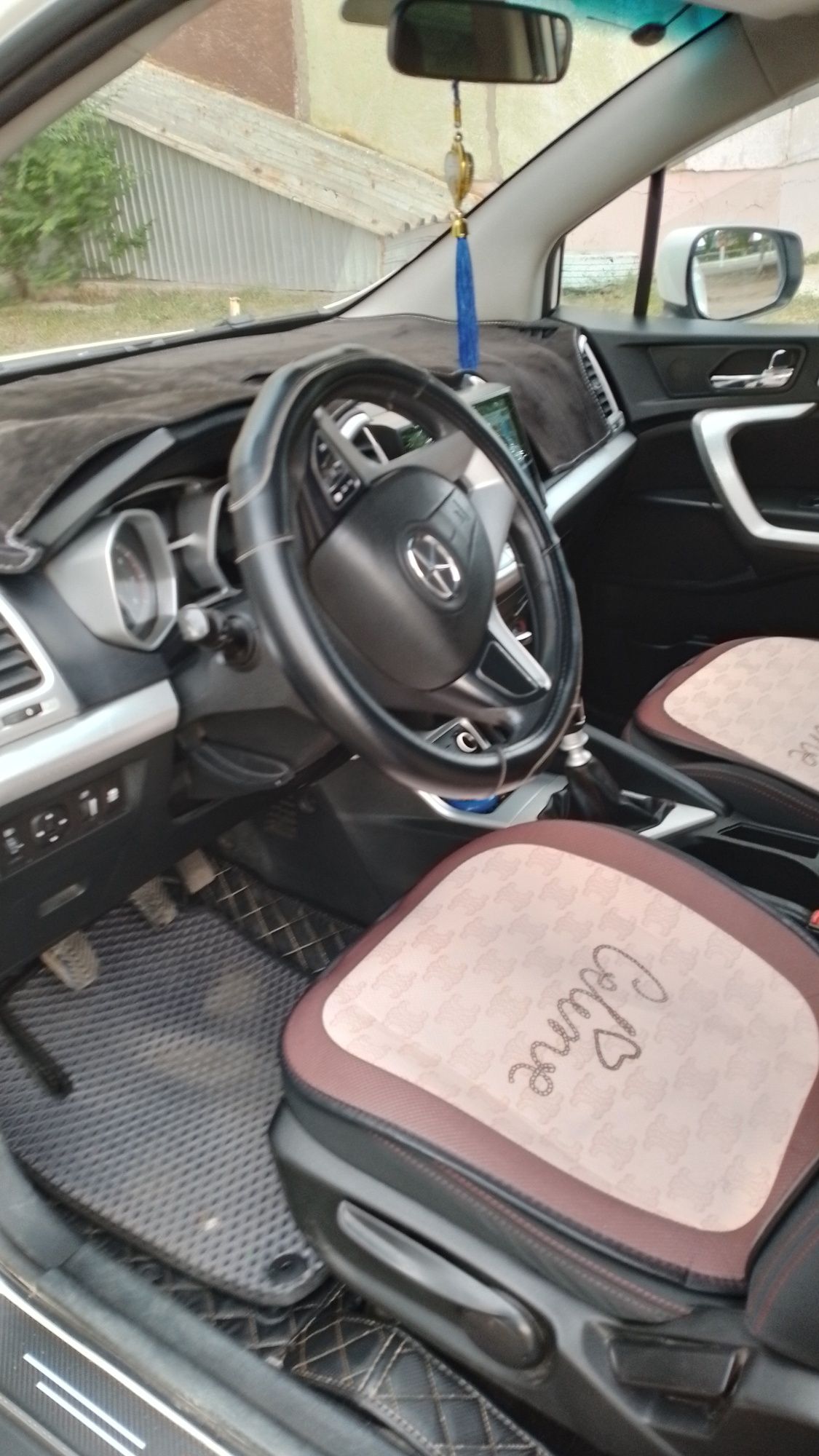 Машина JAC S3 , 2020-го года